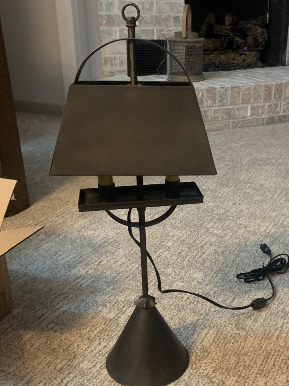 VINTAGE PRIMITIVE ADJ. EARLY AMERICAN REPROD BLACK TIN DUAL LIGHT TABLE LAMP EUC